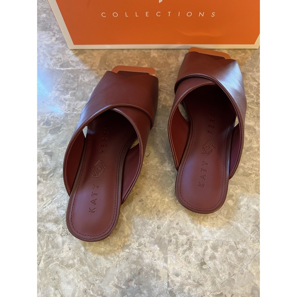 Checked In Slide Sandal Shoe Cranberry Soft Textured Faux Nappa NEW Size 6 Women - Picture 4 of 7